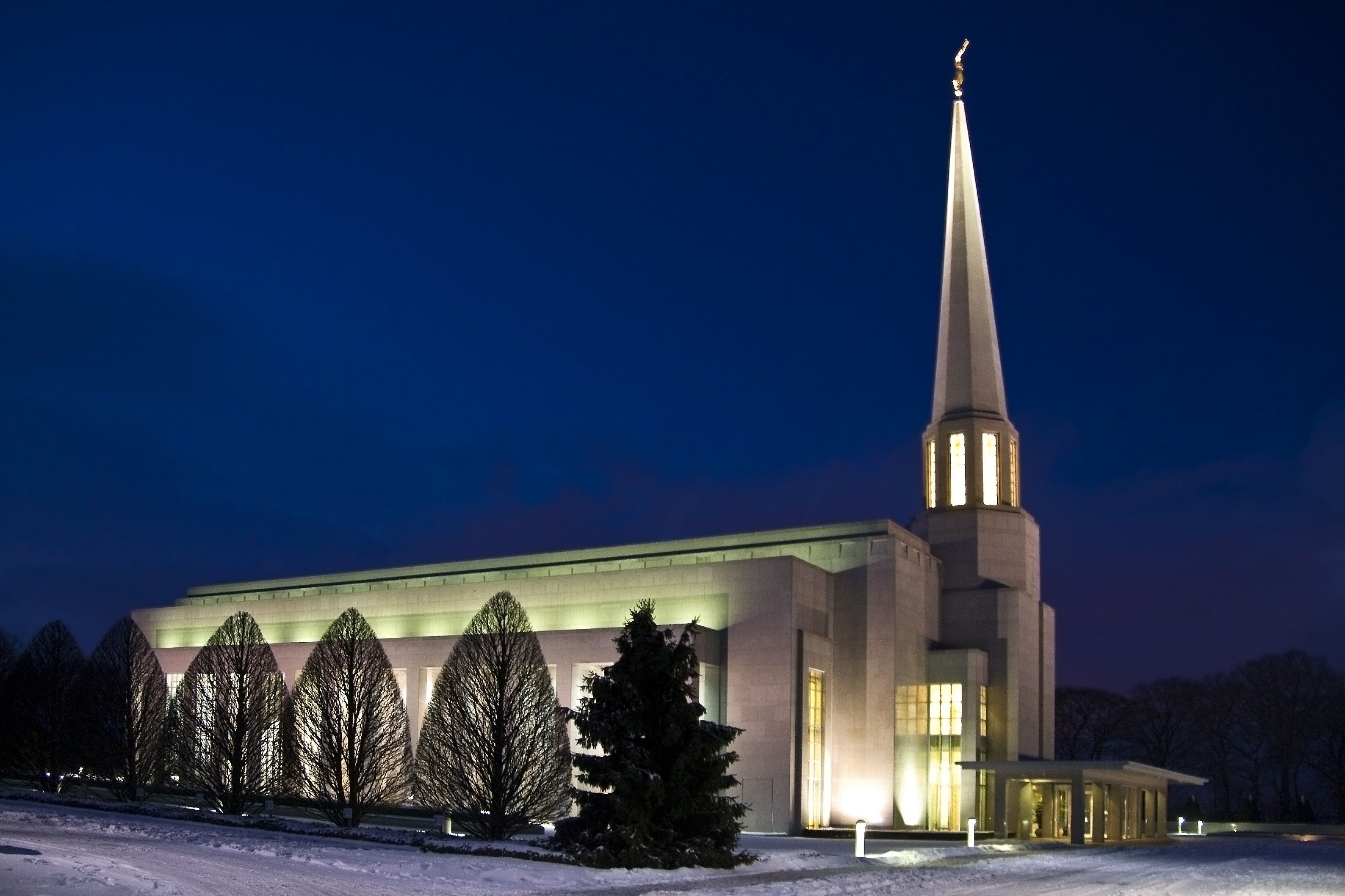 Preston england temple in the evening