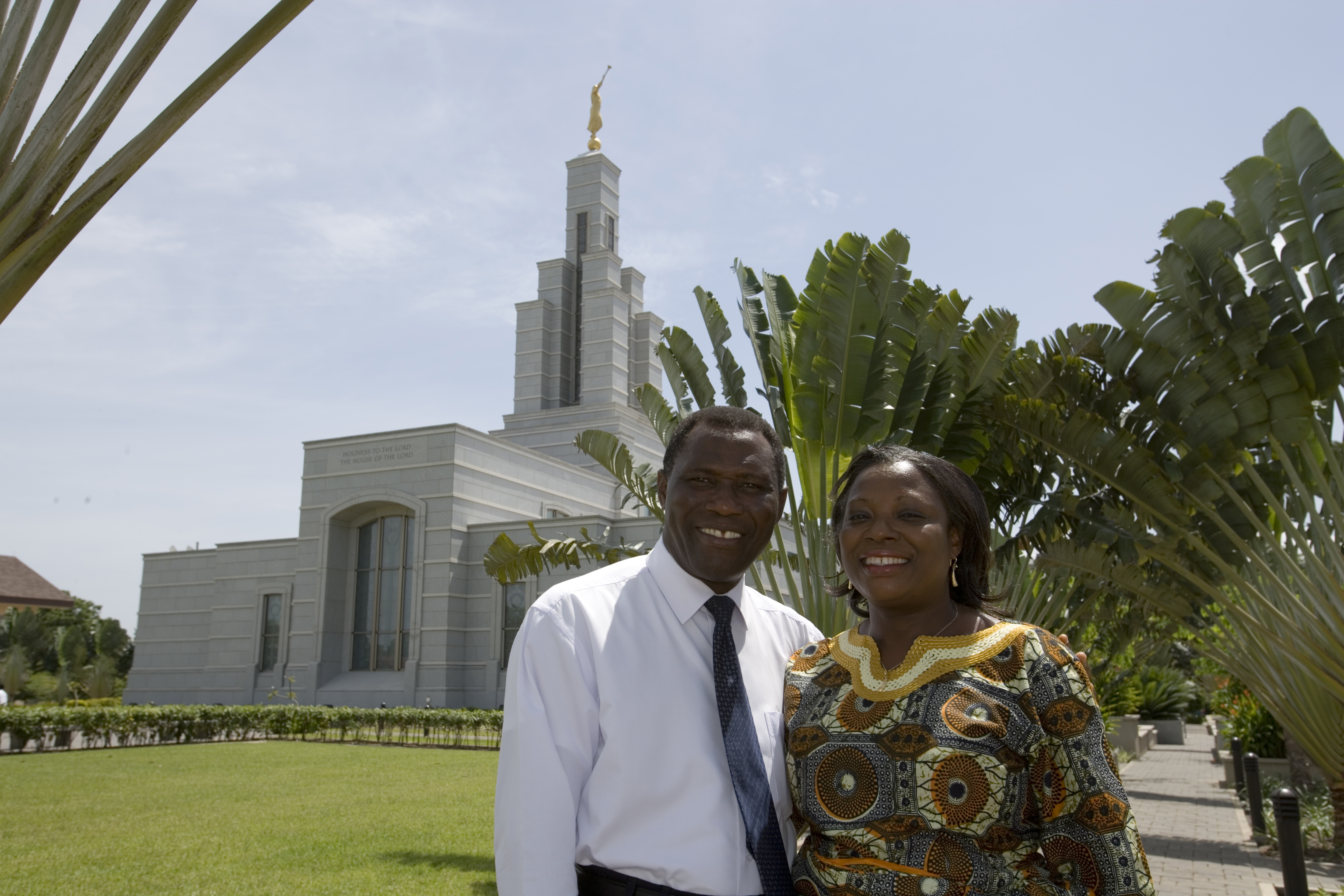 couple in front of temple