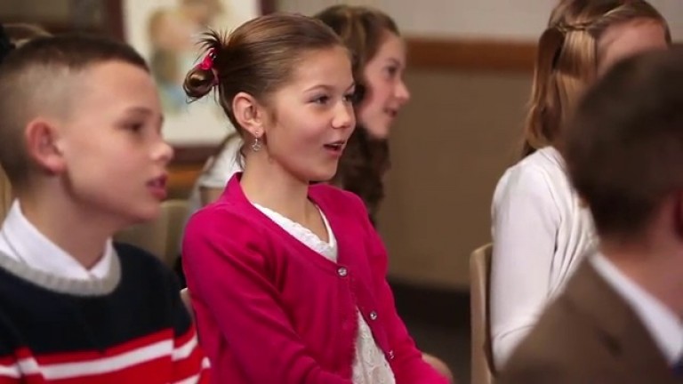 Primary children sing