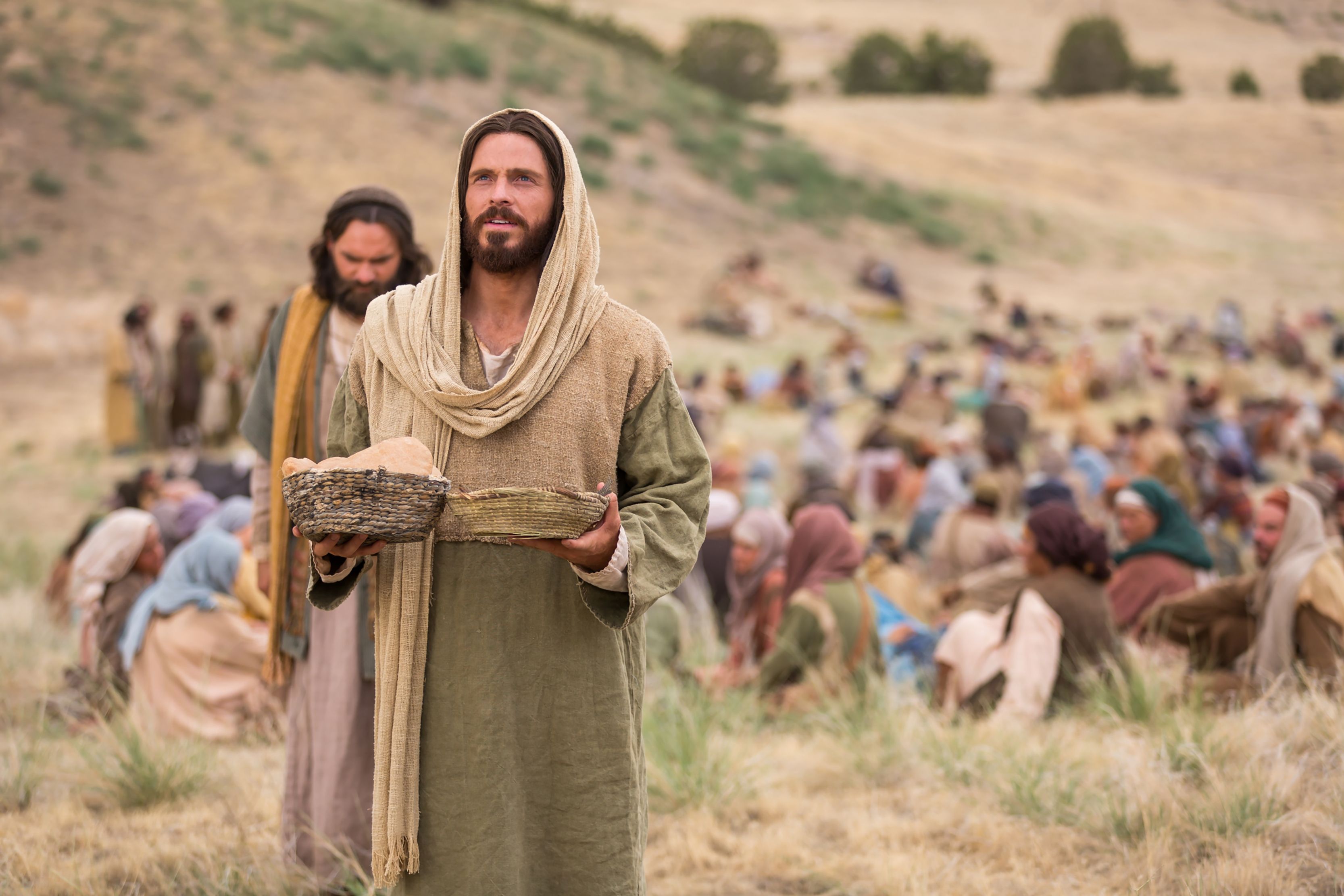 Pin On Jesus feeding 5000 51F