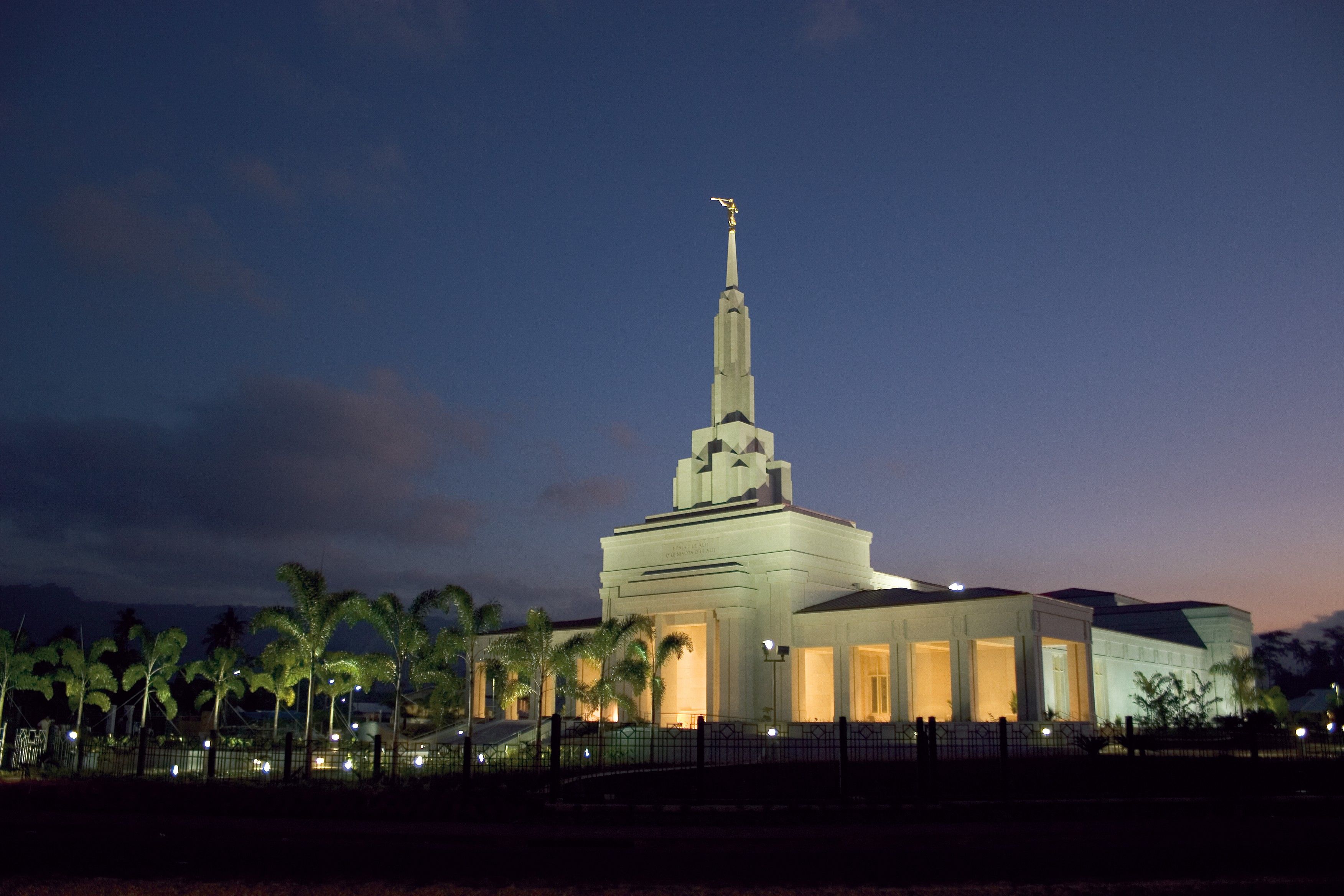 Apia Samoa Temple and Grounds at Night - DaftSex HD