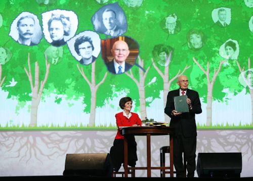 RootsTech 2018: President and Sister Oaks