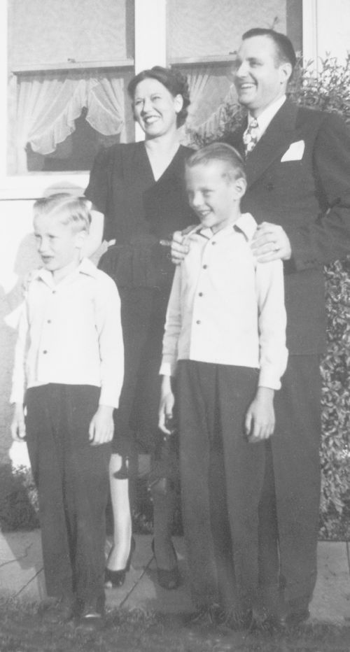 Hunter, Howard W.