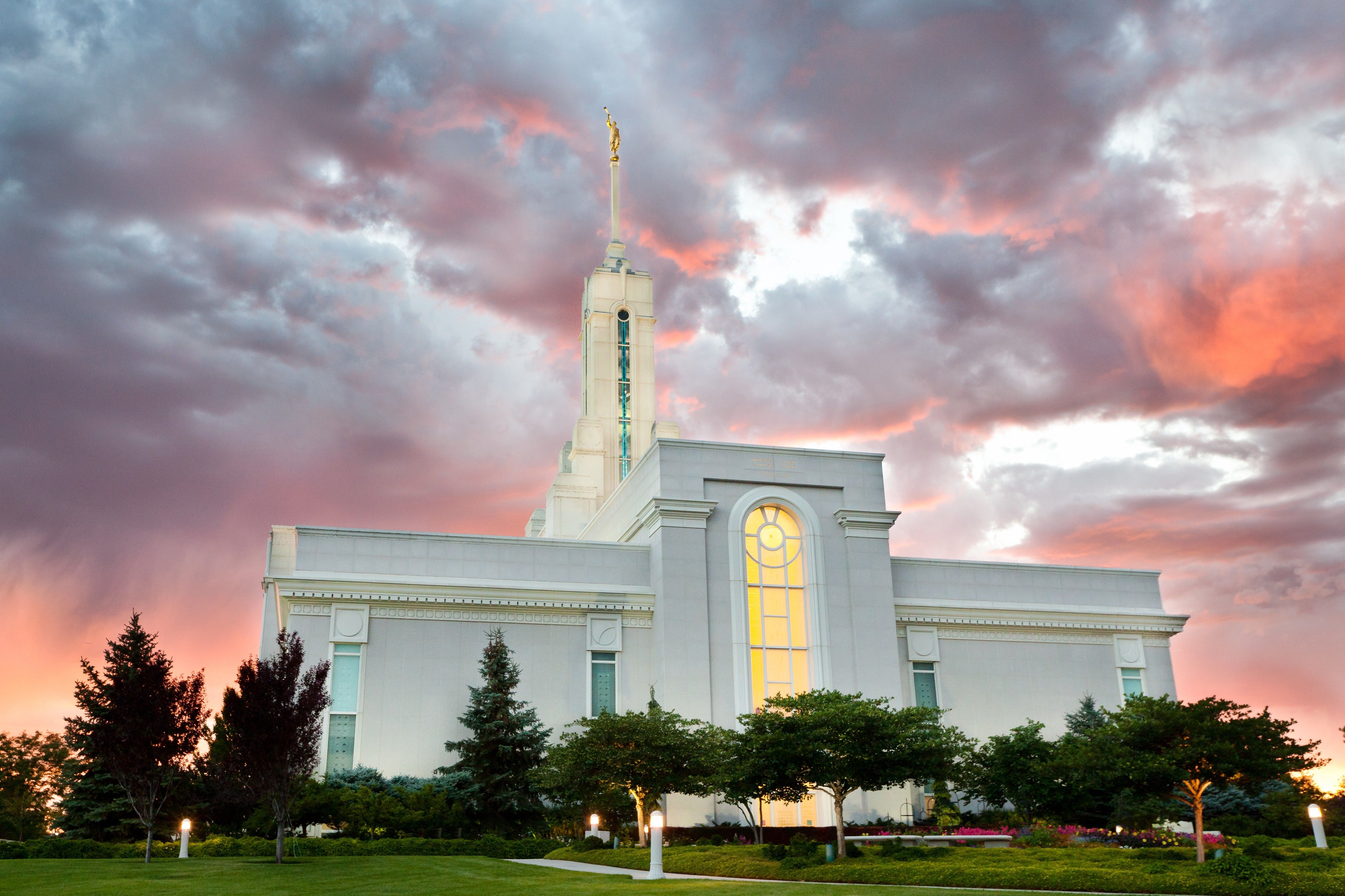 Mount Timpanogos Utah Temple at Sunset