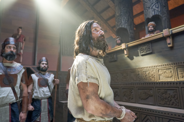 Abinadi in front of King Noah