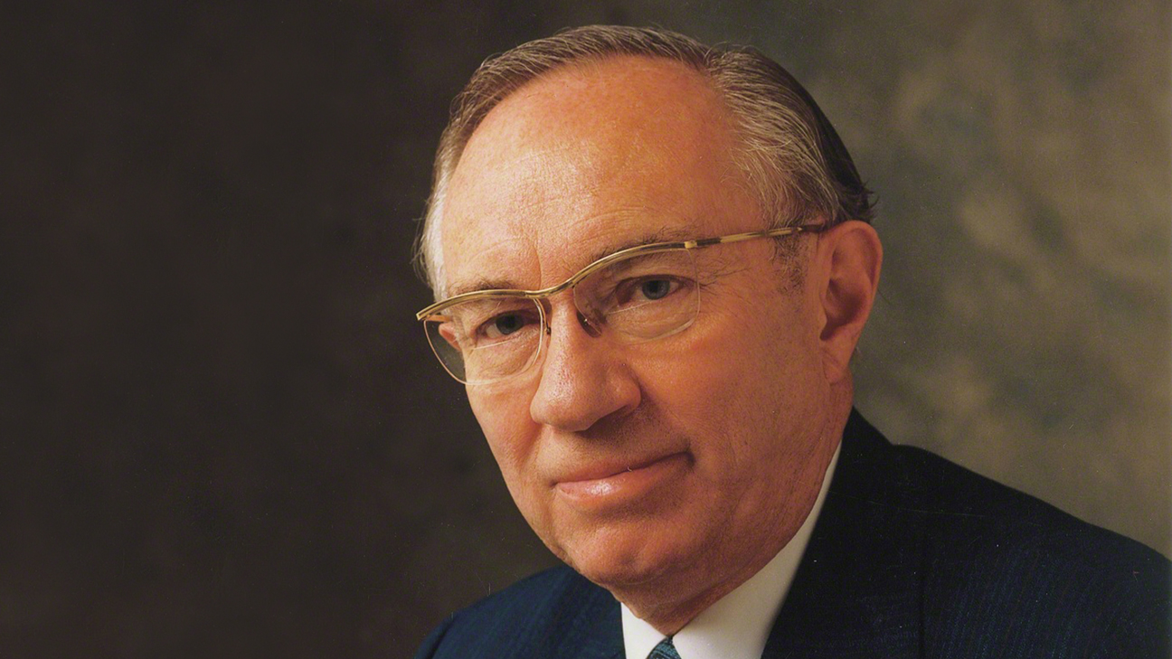 Gordon B. Hinckley