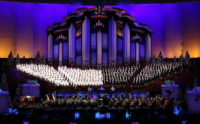 The Tabernacle Choir and Orchestra at Temple Square Christmas Concert