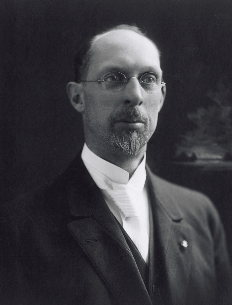 Albert Smith in 1919