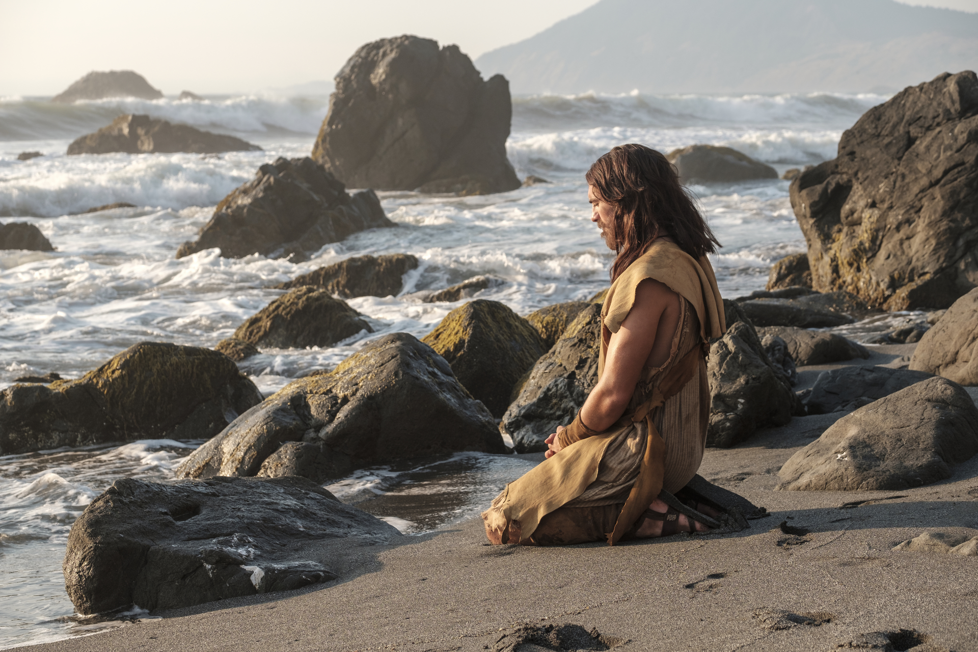 Nephi praying on the beach