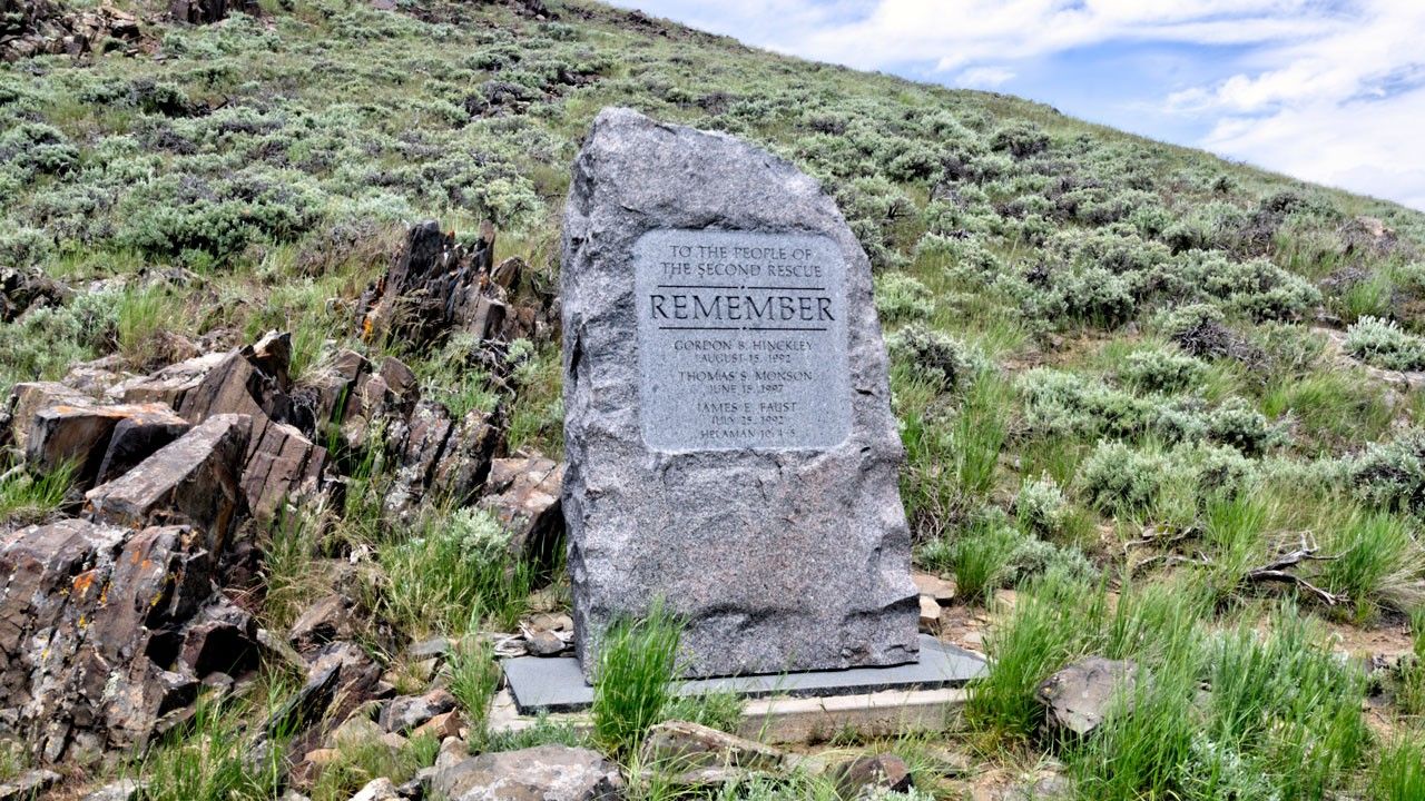 Trekking at the Wyoming Mormon Trail Sites