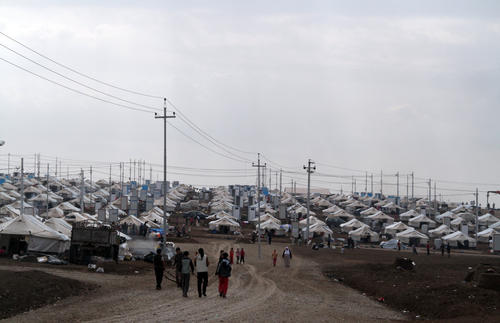 Tentes dans un camp de réfugiés