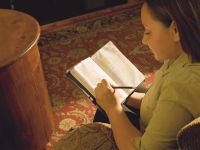 Scriptures study and teaching. Youth. Female